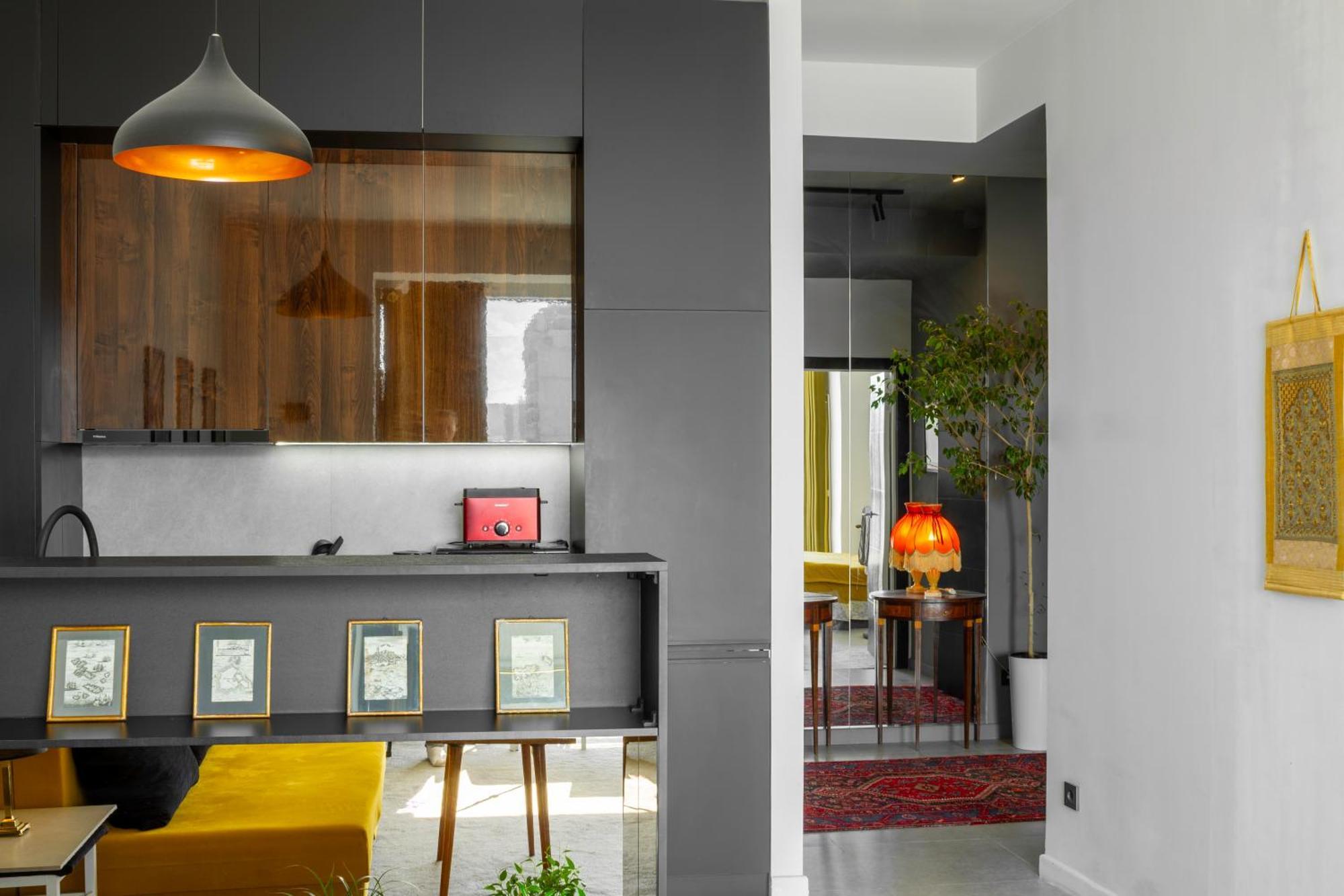 9Th And 6Th Floor Stylish Apartments With Mountainvista بيشكيك المظهر الخارجي الصورة