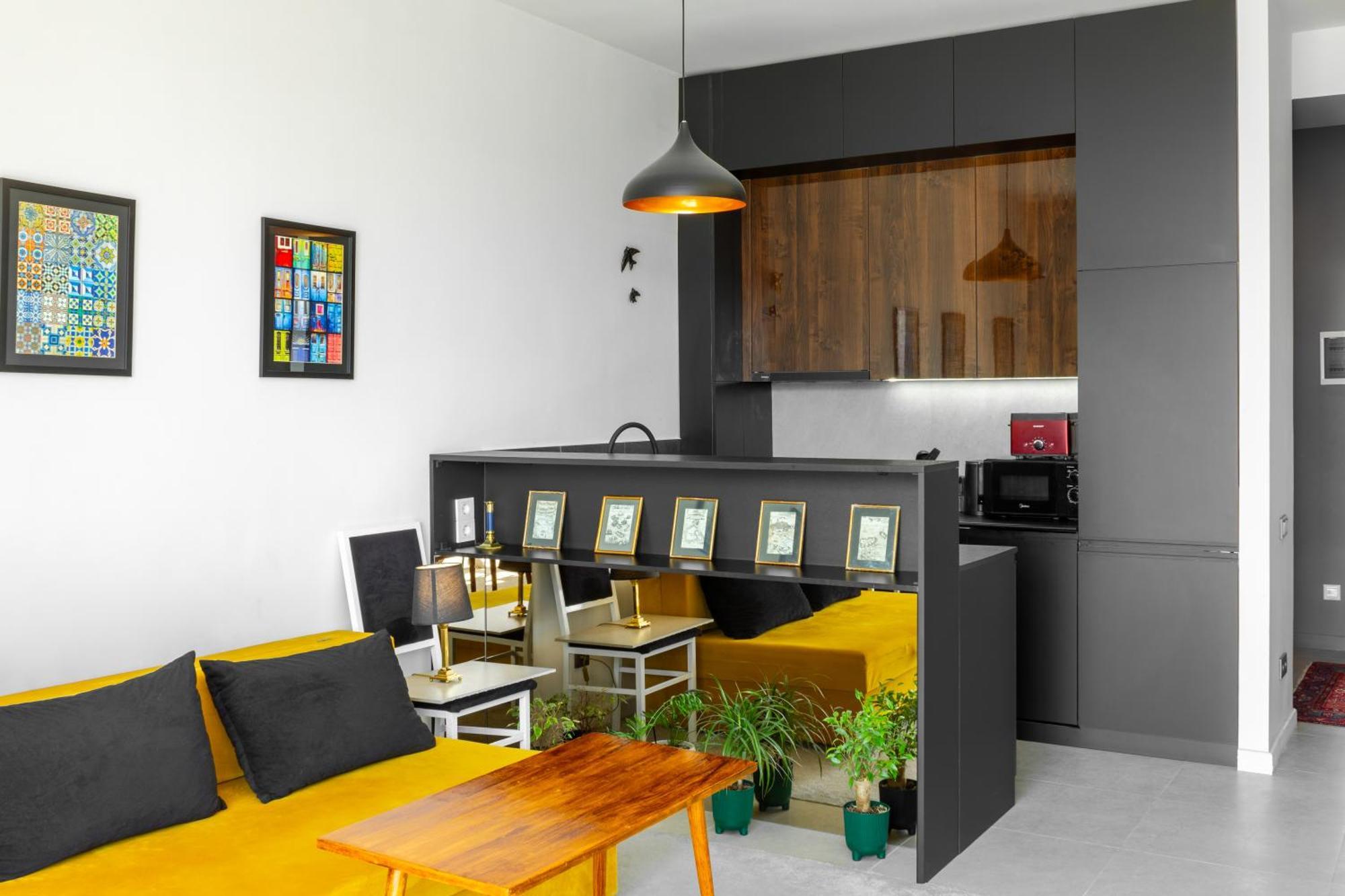 9Th And 6Th Floor Stylish Apartments With Mountainvista بيشكيك المظهر الخارجي الصورة